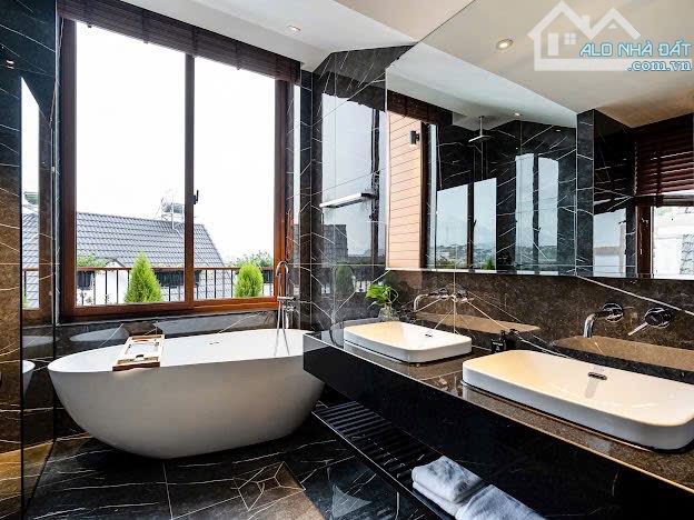 VILLA VIEW Ở ĐỐNG ĐA P3, 5 TẦNG HOÀN CÔNG 8PN 9WC THANG MÁY GARA ÔTÔ BBQ XÔNG HƠI,.. 26 TỶ - 3