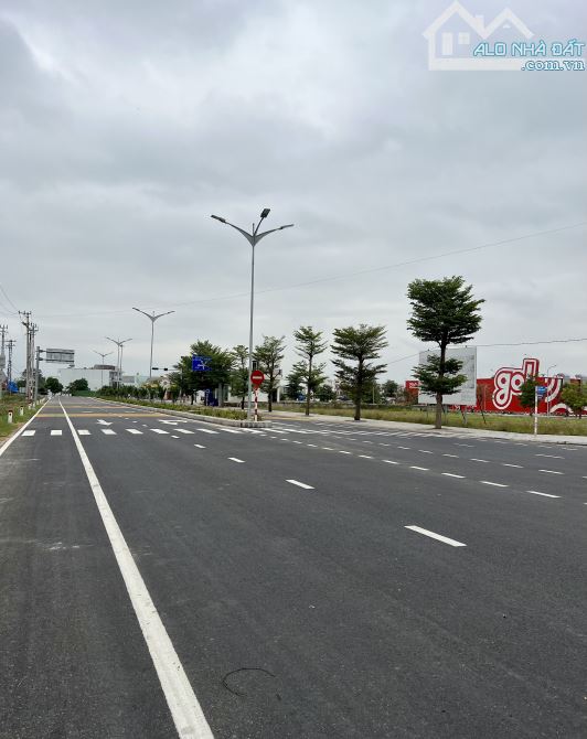 DỰ ÁN NHÀ PHỐ , ĐẤT NỀN GẦN SIÊU THỊ GO - TRUNG TÂM THỊ XÃ AN NHƠN - 3