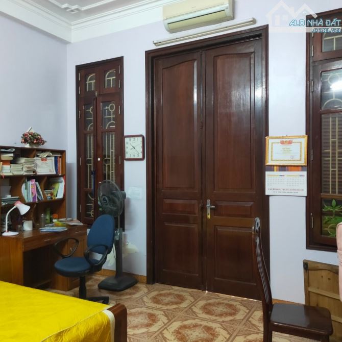 BÁN NHÀ SIÊU ĐẸP PHẠM TUẤN TÀI, 50M, 4T, MT 4.5M, PHÂN LÔ, OTO TRÁNH, KD ĐỈNH, 17 TỶ. - 3