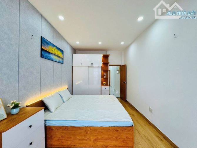 GIẢM SỐC 200 TRIỆU – NHÀ ĐẸP GẦN CÔNG VIÊN LÀNG HOA – HẺM Ô TÔ – CHỈ 5,8 TỶ (BỚT LỘC) - 3