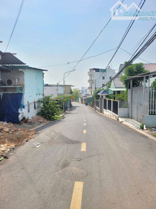 5 Tỷ__256,2m2__Bán đất 6x45m, phù hợp xây xưởng, nhà trọ__cách đường Liên Huyện chỉ 50m - 3