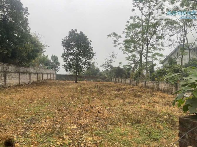Bán đất van hòa Ba Vì Hà Nội  1100m2 _ 100m2 thổ cư _ lô góc 2 mặt đường - 3