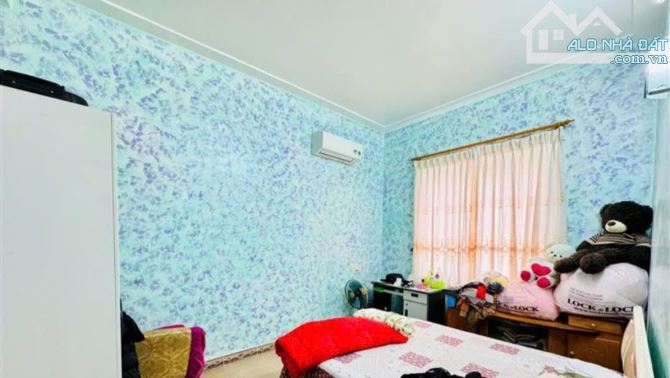 Bán nhà 4 tầng đẹp khu dân trí cao đường Lê Lai, dt 143m2, mt 4m - 3