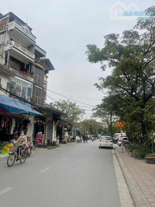 LĨNH NAM HOÀNG MAI - PHÂN LÔ CÁN BỘ - ÔTÔ TRÁNH - NHÀ ĐẸP Ở LUÔN - KDVP - DT 121m x 5T - 3
