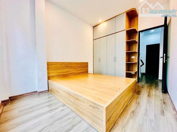 Nhà Trịnh Đình Cửu - HM ,DT:43m2 ,Giá hơn 10tỷ , oto gần - 3