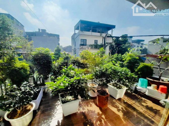 Bán nhà Hoàng Quốc Việt  Phân lô- otô tránh 2thoáng 68m 5tầng 17.5tỷ - 4