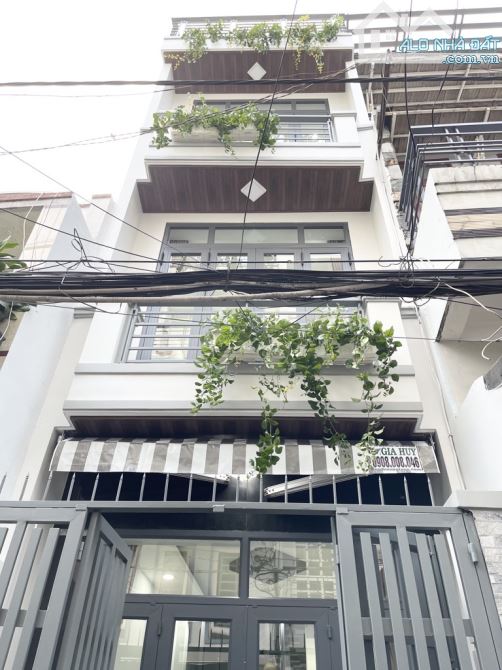 HXH ĐẬU CỬA  - NHÀ 4 TẦNG  BTCT Ở NGAY - HẺM SẠCH THÔNG THOÁNG- GIÁP LỮ GIA LÊ ĐẠI HÀNH - 4