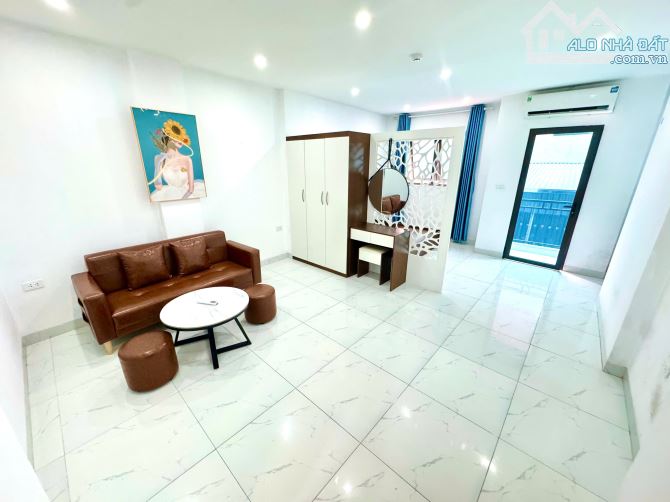 Cho Thuê CCMN 242 Đường Láng Đống Đa 30m2 Studio Ban Công Cửa Sổ Thang Máy Gần Chợ - 4