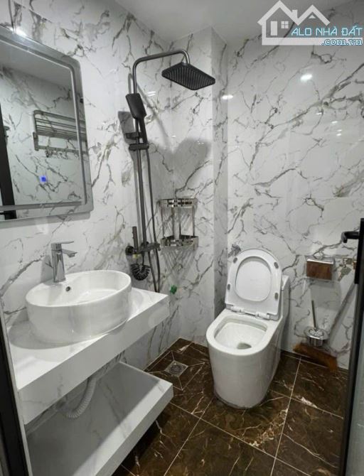 NHÀ RIÊNG- SÁT CHƯNG CƯ 789 XUÂN ĐỈNH- DT 37Mx 5 TẦNG- NHỈNH NHẸ 6 TỶ - 4