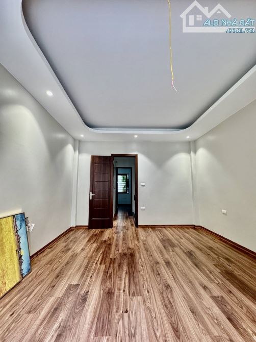 DƯƠNG VĂN BÉ – QUẬN HAI BÀ TRƯNG – Ô CHỜ THANG MÁY - MỚI ĐẸP Ở NGAY - TẶNG FULL NỘI THẤT X - 5