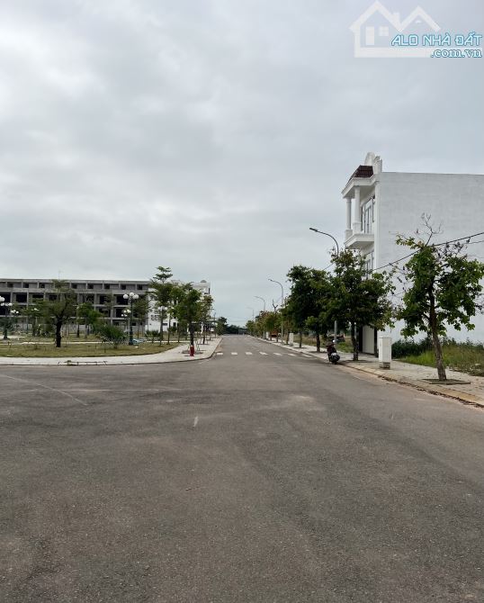 DỰ ÁN NHÀ PHỐ , ĐẤT NỀN GẦN SIÊU THỊ GO - TRUNG TÂM THỊ XÃ AN NHƠN - 5