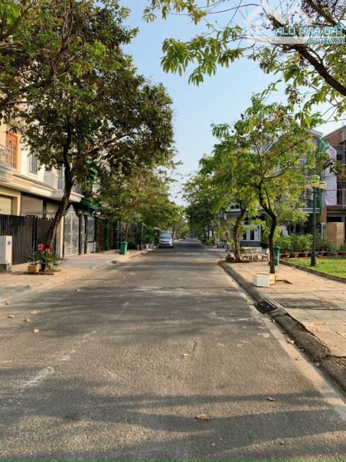 Bán nhà 7x18m có hầm view công viên khu Ven Sông Tân Phong Sadeco Quận 7 giá 23 tỷ - 5
