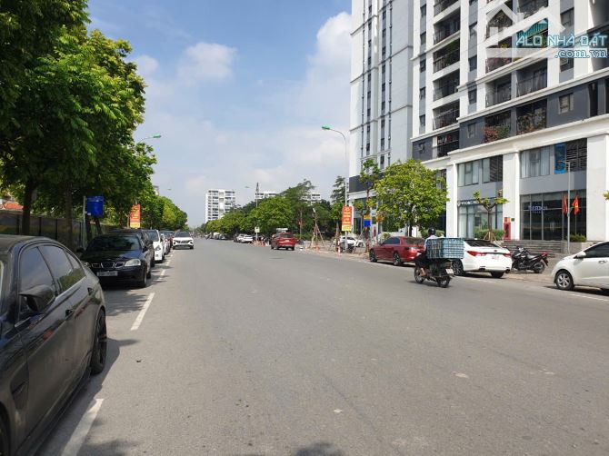 HIẾM NHẤT PHÚC ĐỒNG, 3 PHƯỚC RA PHỐ, NỘI THẤT XỊN, Ô TÔ. BÁN NHÀ NGUYỄN LAM LONG BIÊN - 5