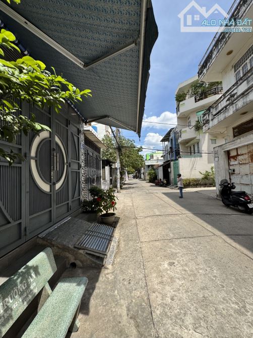 ✨ GIÁP AEON TÂN PHÚ, 57M2 (Ngang 4M x Dài 14M), 4 TẦNG (4PN), HẺM XE HƠI 8M THÔNG - 7,2 TỶ - 6