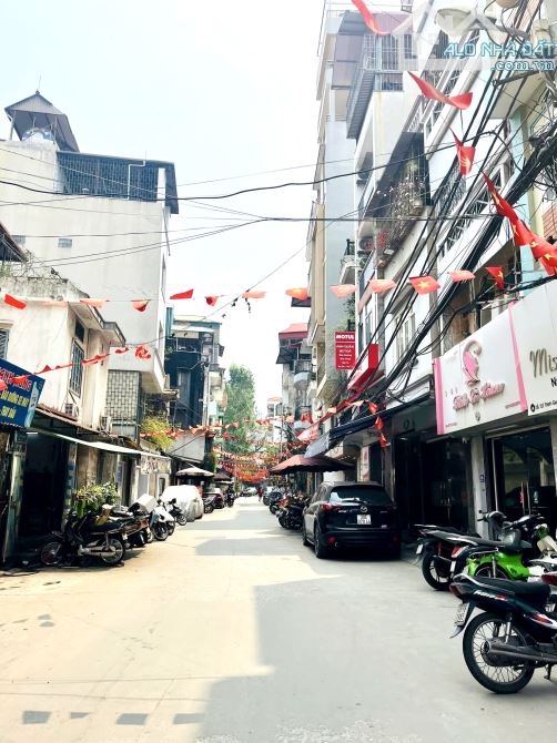 Ngon! Mặt ngõ Thái Thịnh, ô tô tránh, dừng đỗ, view vườn hoa, dân xây 2 thoáng, 58m*4T - 6