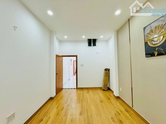 GIẢM SỐC 200 TRIỆU – NHÀ ĐẸP GẦN CÔNG VIÊN LÀNG HOA – HẺM Ô TÔ – CHỈ 5,8 TỶ (BỚT LỘC) - 7