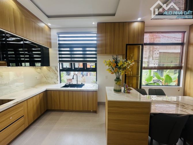 KIỆT Ô TÔ ĐƯỜNG TÔ HIỆU - CHỈ NHỈNH 3TY TIỂU HỌC - CĂN NÀY KHÔNG MUA THÌ MUA CĂN NÀO NỮA - 8