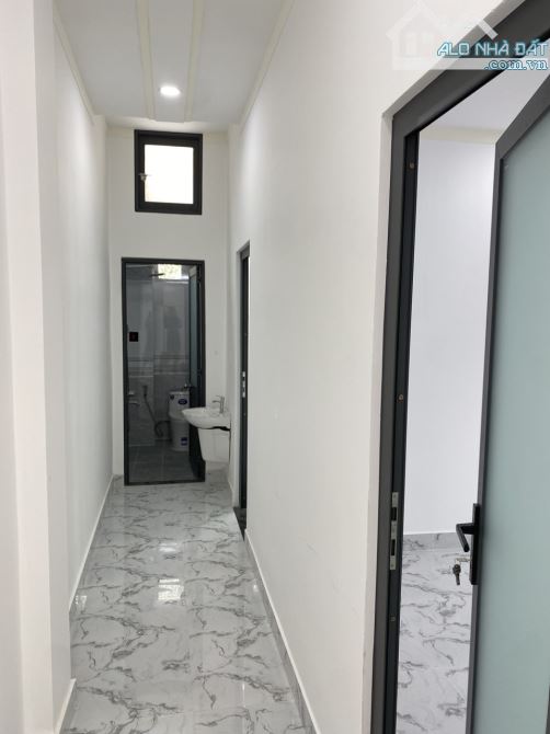 Bán Nhà rộng rãi thoáng mát đường ô tô - 9