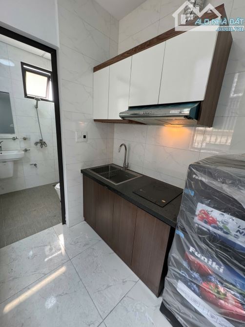 Cho Thuê CCMN 242 Đường Láng Đống Đa 30m2 Studio Ban Công Cửa Sổ Thang Máy Gần Chợ - 9