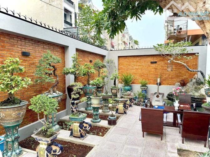 Bán Biệt Thự Vườn Hẻm Xe Tải 374m2 Lê Văn Chí Linh Trung Thủ Đức Chỉ 17.5 tỷ Đẹp Lung Linh