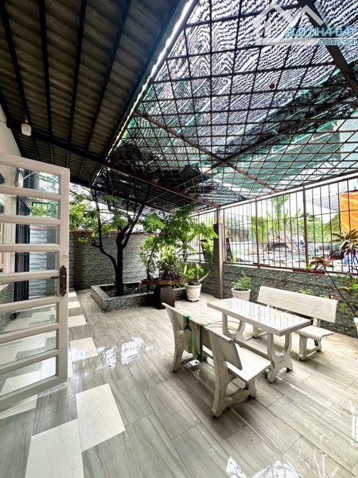 Cần Bán Gấp Nhà Đường Linh Đông 160m2 3 Tầng 14,4 Tỷ Tl