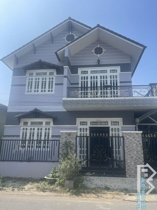 Bán căn biệt thự 1T1L 13m x 15m khu tái định cư Đông Tăng Long, Nguyễn Duy Trinh - 197m2
