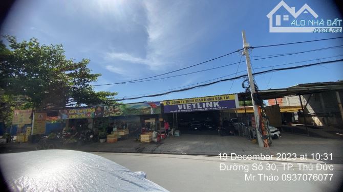 Bán đất MT ngây chung cư 4S Linh Đông, Thủ Đức. 1.373 m2.Hđt 200 triệu/tháng. GIá 150 Tỷ .
