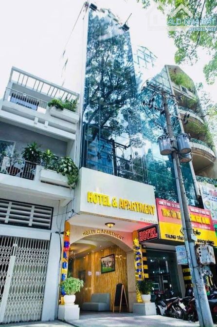 Cho thuê nguyên căn 24 phòng mặt tiền ngay sát Nguyễn Huệ quận 1