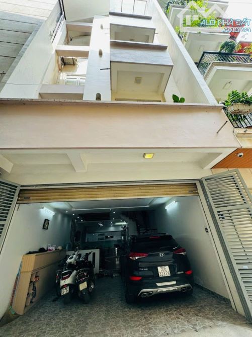 CẦN BÁN NHÀ PHÂN LÔ PHỐ LẠC TRUNG QUẬN HAI BÀ TRƯNG - Ở CỰC SƯỚNG - CHÀO GIÁ 24.65 TỶ.