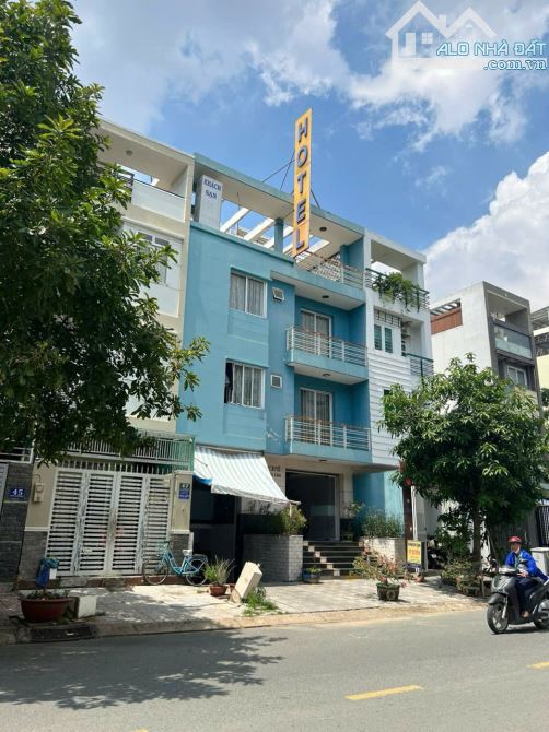 Bán gấp nhà mặt- Diện tích  8x 20m CN : 160m2- Giá bán 40 tỷ giảm gấp gấp về 36 tỷ bớt lộc