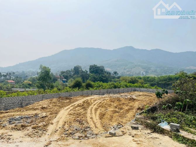 Bước xuống đường nhựa là tới đất, 720m giá chỉ 9tr/m hàng hiếm sẵn sổ, view cao thoáng