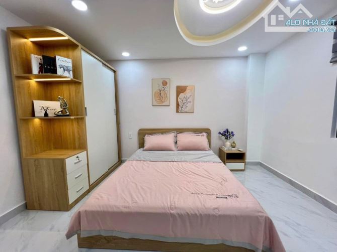 SỐC!NHÀ ĐẸP ĐƯỜNG ĐẶNG TẤT,QUẬN 1. GIÁ 4TỶ350/54M2(4,5MX12M). ĐANG CHO THUÊ 19TRIỆU/THÁNG