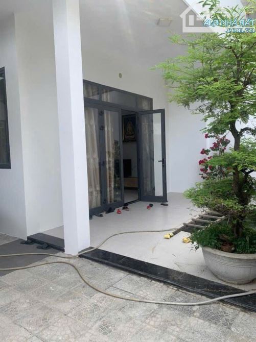 Bán căn Biệt Thự Hoà Hải, Ngũ Hành Sơn, 200m2, 9.5x21m Chỉ 6.x Tỷ