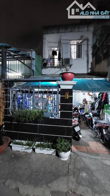 cần bán, VỊ TRÍ SIÊU ĐẸP, nguyễn văn quá đông hưng thuận quận 12, giá siêu rẻ