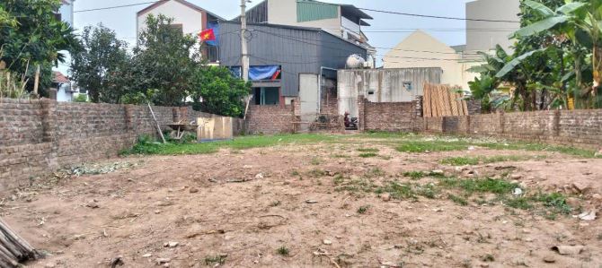 Bán Đất ở Vân Côn, gần Quyết Tiến, Hoài Đức, ĐL Thăng Long, ngõ ô tô. Giá: 4,6 tỷ. 98m2