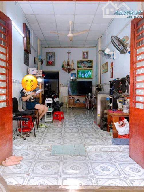Bán nhà QUẬN TÂN BÌNH, hẻm Ô tô Cách Mạng Tháng Tám, Sổ vuông 3.1 x 13.4 m, Giá 6.2 tỷ