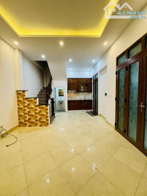 🏡 Bán nhà Kim Giang 30m², 5T, gần ô tô tránh – Giá 6.2 tỷ!