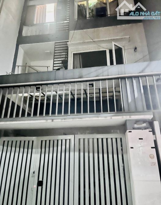 GẤP BÁN - TOÀN CĂN HỘ 3 TẦNG 70m2. KIỆT OTO CHỈ CÒN 4.X TỶ.