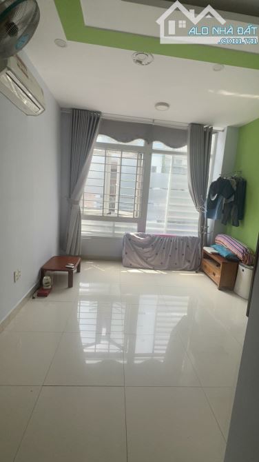 Lý Thánh Tông Tân Phú 35m2 2 tầng giá chỉ 4.x tỷ