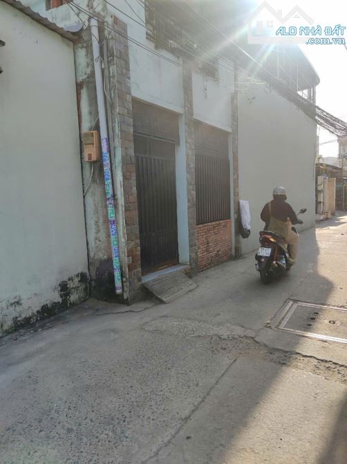 "Bán nhà diện tích lớn  đường Số 26, Phước Long A, Quận 9.Giá bán: 16 tỷ VNĐ.Diện tích: 23 - 1