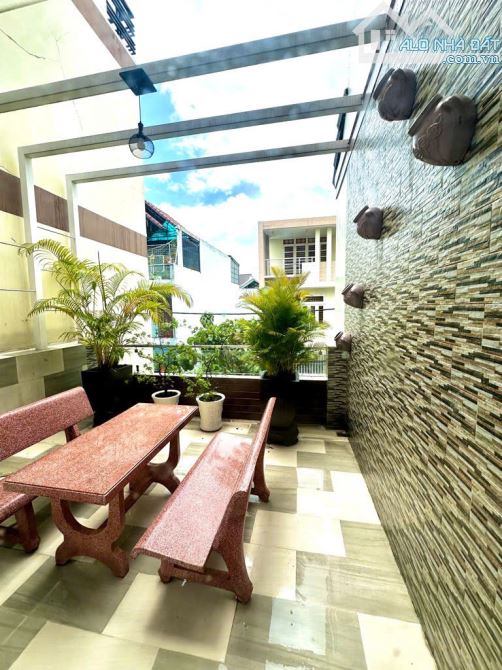 Cần Bán Gấp Nhà Đường Linh Đông 160m2 3 Tầng 14,4 Tỷ Tl - 1