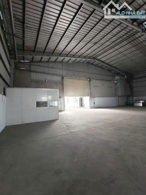 Cho thuê kho xưởng Thuận An 1000m/50tr đường cont điện 3fa  sẵn VP làm việc - 1