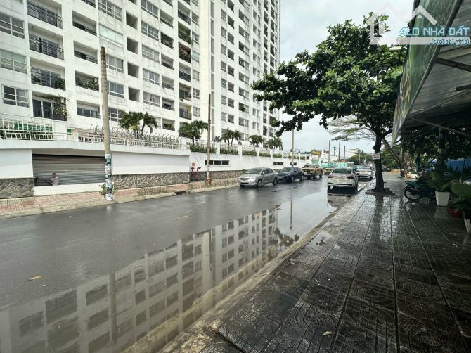 Bán đất MT ngây chung cư 4S Linh Đông, Thủ Đức. 1.373 m2.Hđt 200 triệu/tháng. GIá 150 Tỷ . - 1