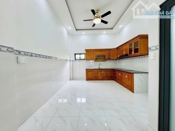 🏡 NHÀ PHỐ CẠNH BÊN EMART PHAN HUY ÍCH - 1