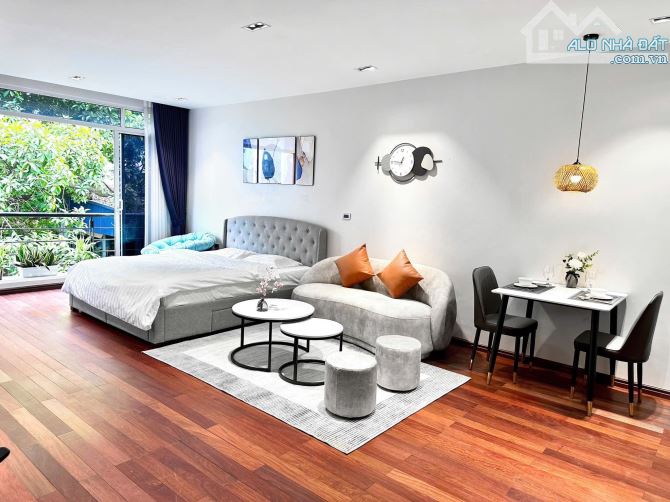 Sở hữu ngay tòa nhà CCMN 7 tầng thang máy 121m2 Lương Thế Vinh MT8m 30P doanh thu 1.8 tỷ - 1
