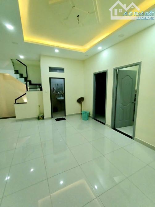 Quận 6, gần Chợ Phú Lâm, Nhà 4 tầng 68m2, Giá re - 1