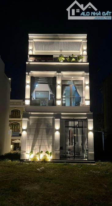 Hiếm Nhà trệt 2 lầu khu Nam Long có 2 mặt tiền Công Viên và Rạch lớn tặng full nội thất - 1