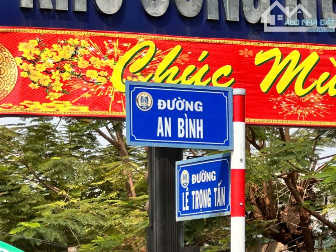 Hiếm -bán 2 căn nhà MT đường An Bình, Dĩ An, Bình Dương, DT: 216m2 7.4mx29m, giá 21.8TY - 1