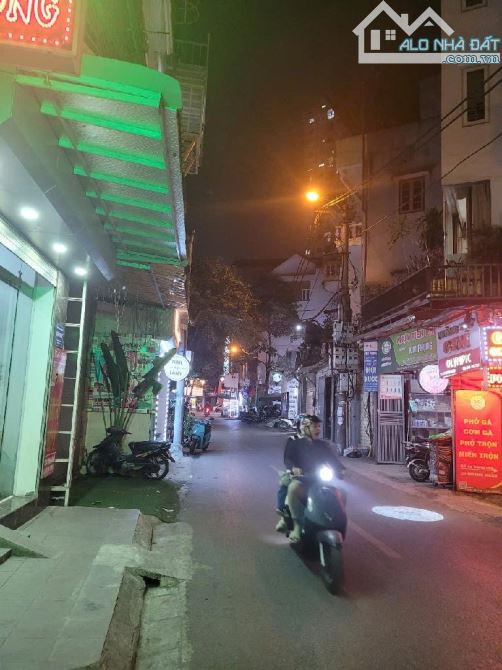 BÁN ĐẤT MẶT PHỐ HOÀNG NGÂN_ Mặt tiền rộng thoáng_ Giá đầu tư_ Vị trí trung tâm_ Kinh doanh - 1