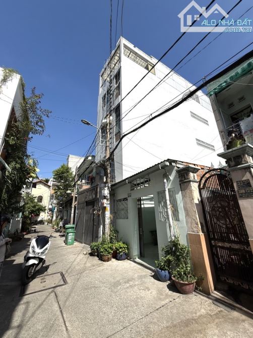 Hẻm Xe Hơi, Nguyễn Văn Lượng, 105m2, 8.4 T.ỷ - 1